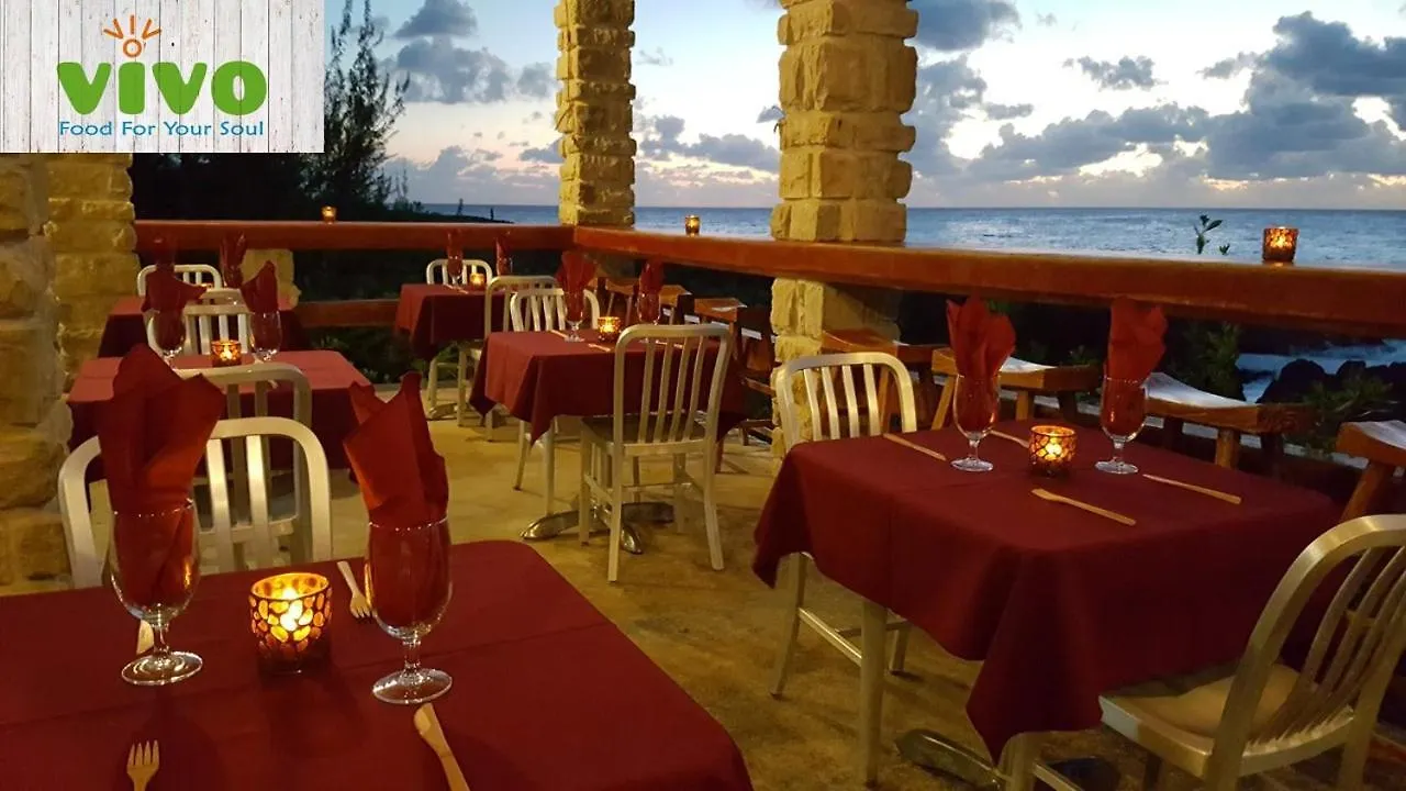 ווסט ביי Lighthouse Point Residences