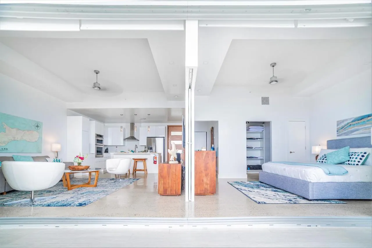 ווסט ביי Lighthouse Point Residences איי קיימן