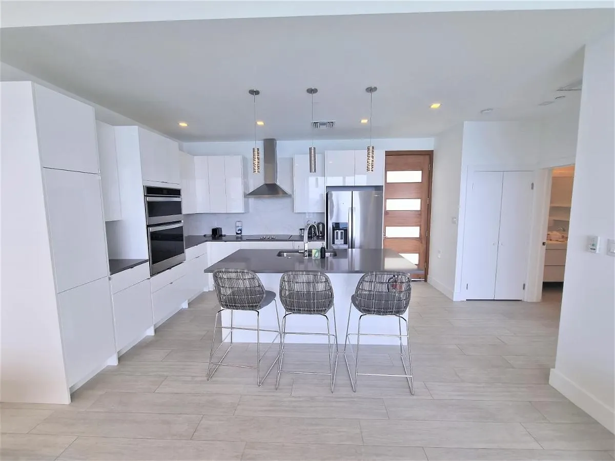 ווסט ביי Lighthouse Point Residences דירה ווסט ביי