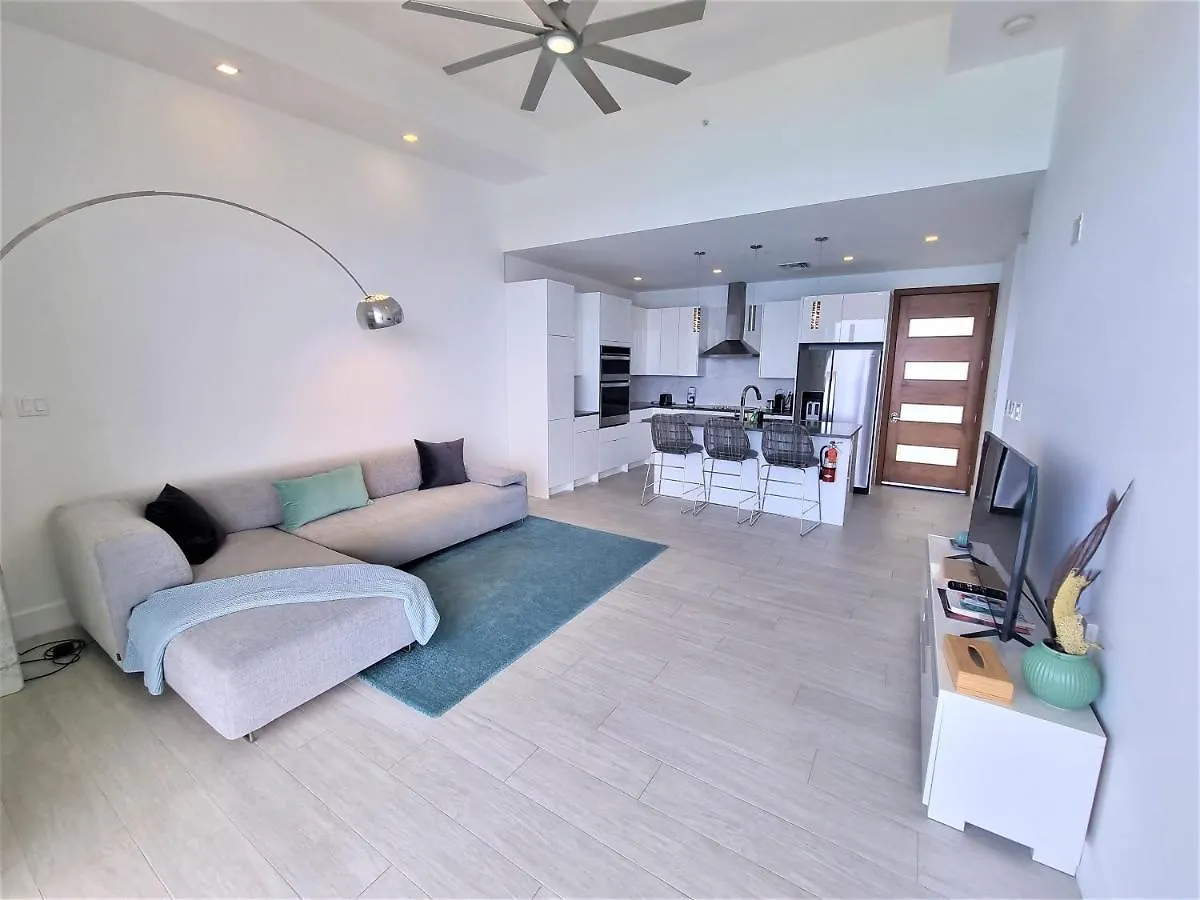 Lighthouse Point Residences West Bay Apartmán